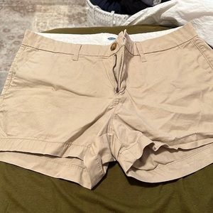 Tan Old Navy shorts